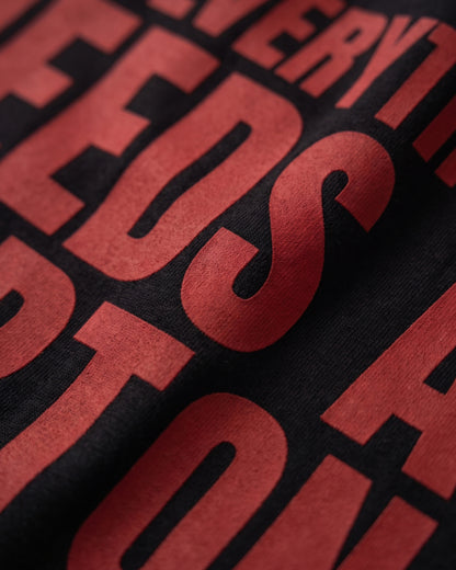 NO CAPTION TEE